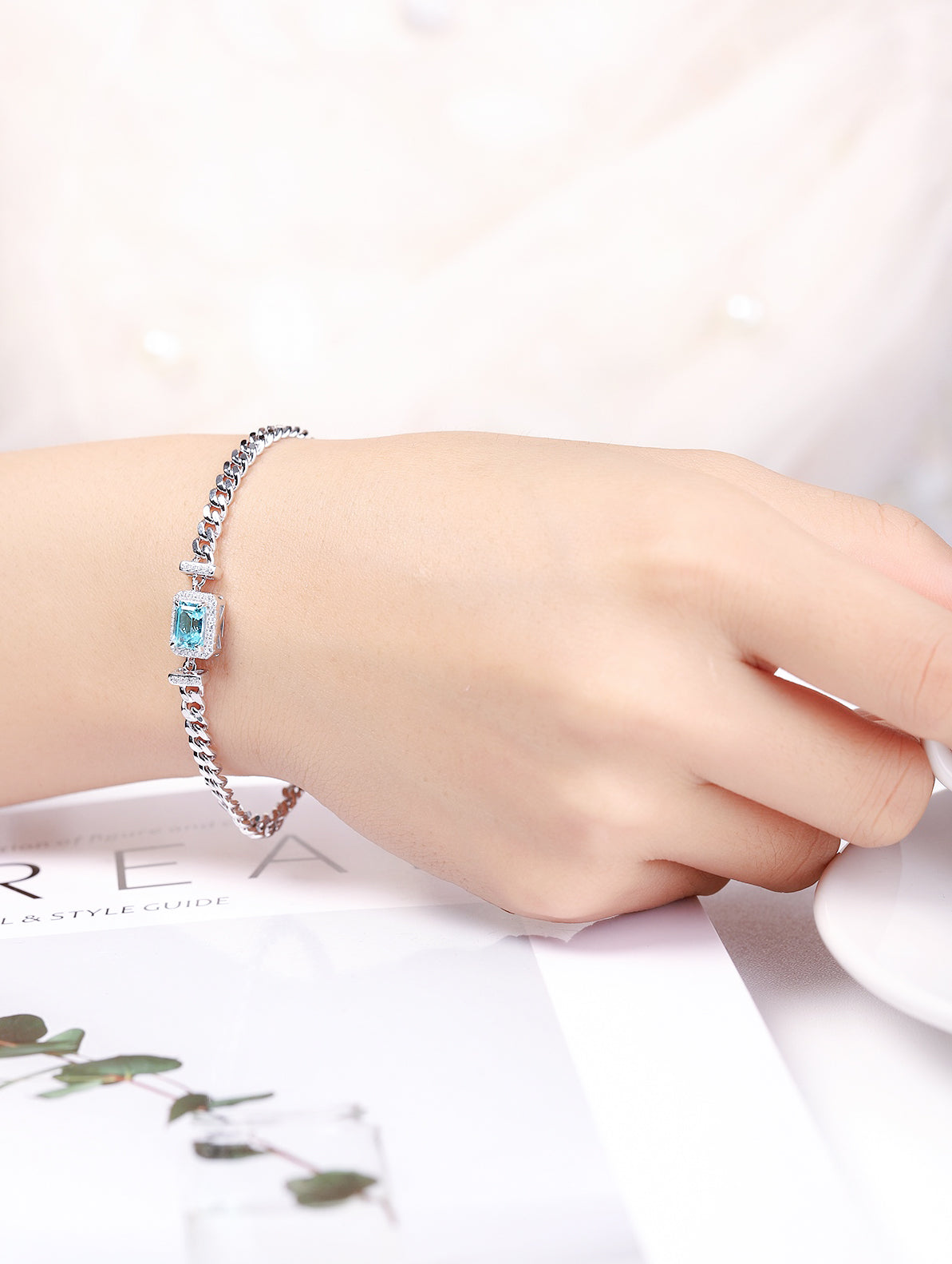 1.51ct Minimalist Lab-Grown Paraiba Tourmaline Curb Chain Bracelet