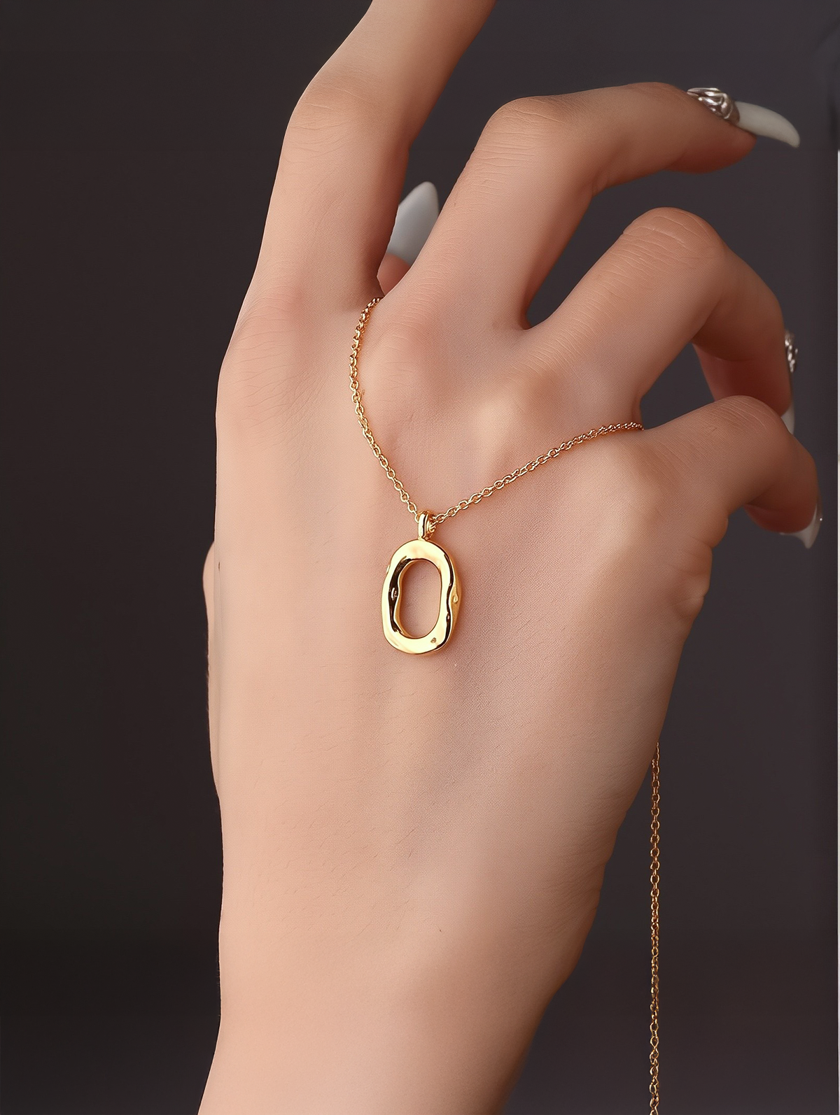 Unique Irregular O Design Necklace