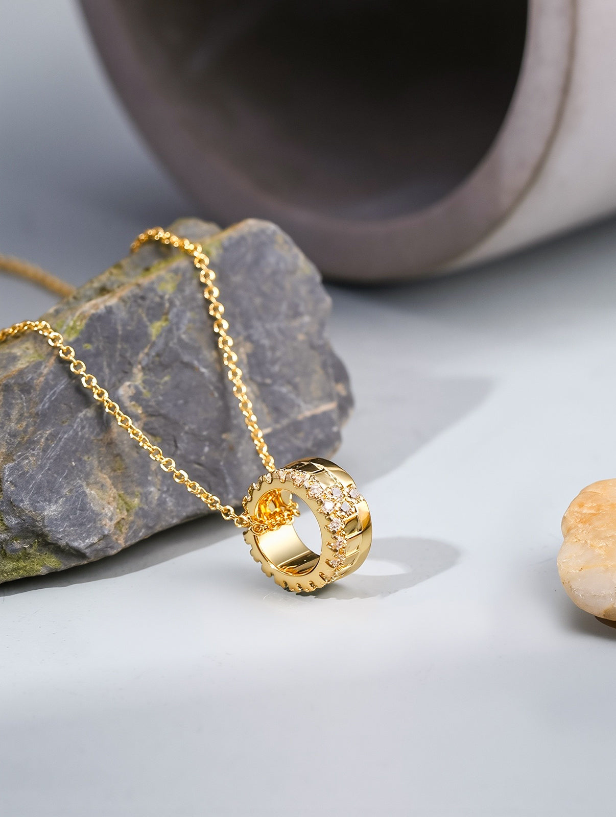 Simple Line-Dot Brass Cubic Zirconia Necklace