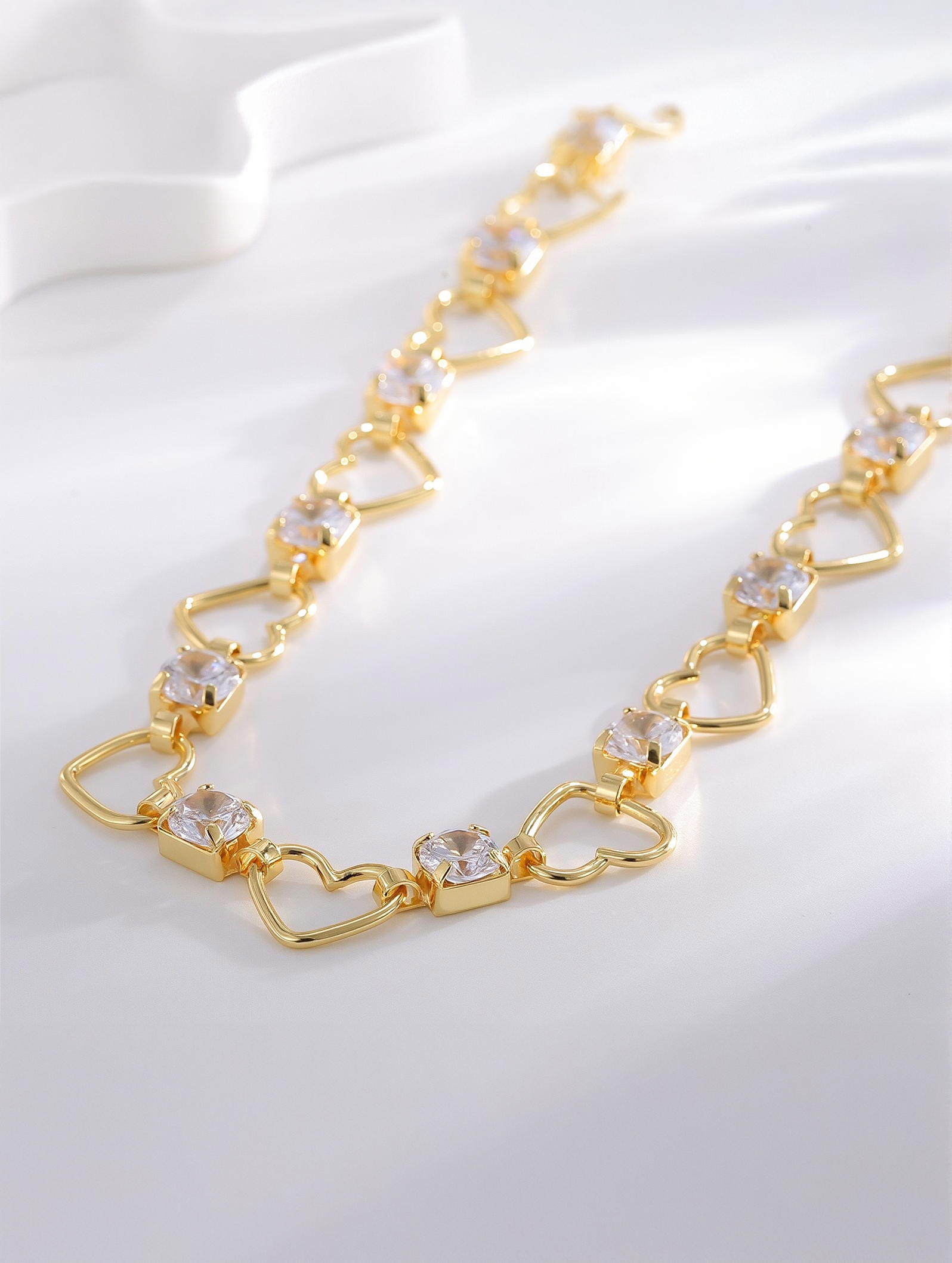 Luxe Hollow Heart Choker Necklace