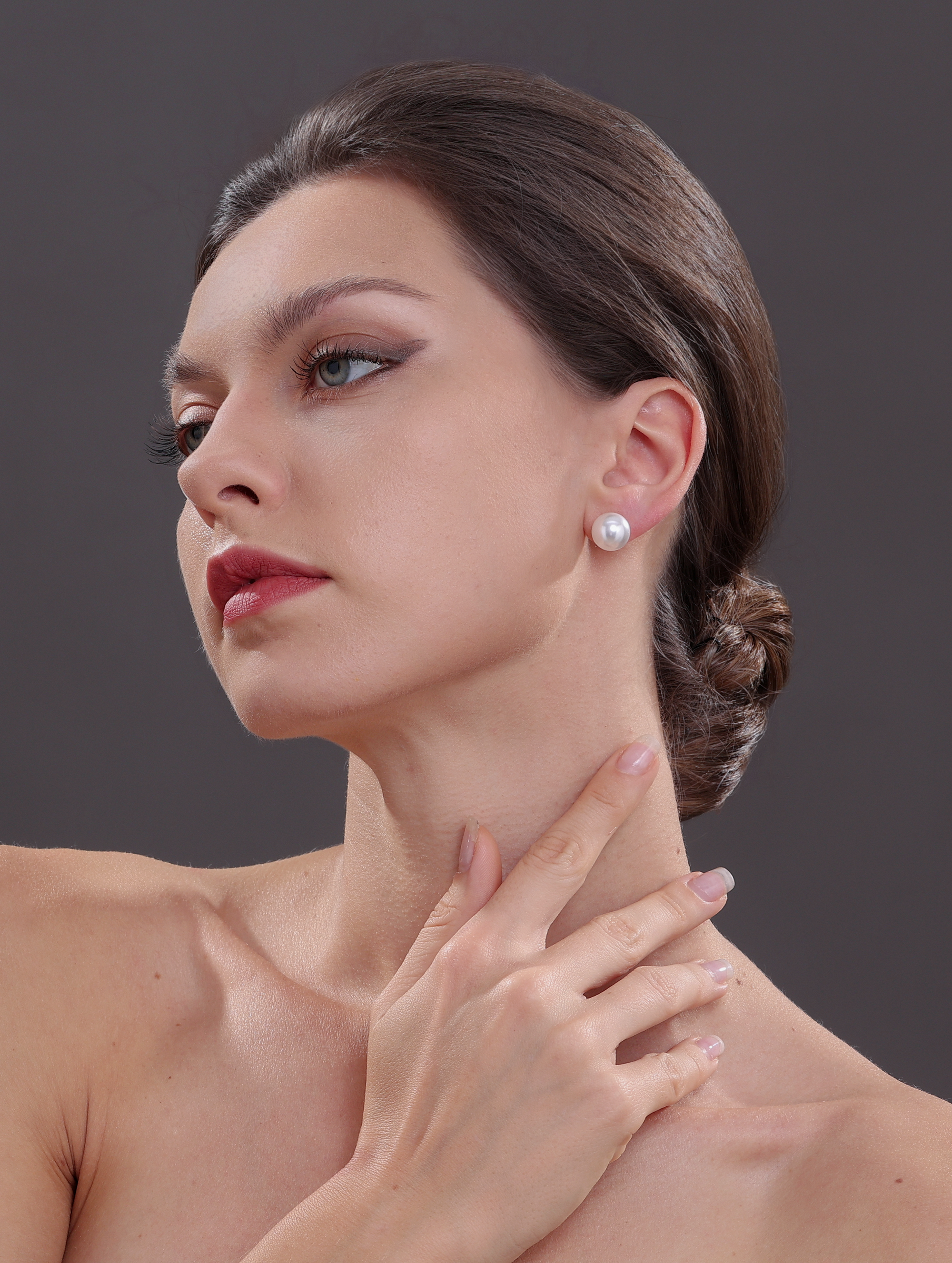 12mm Lustrous Faux Pearls Stud Earrings