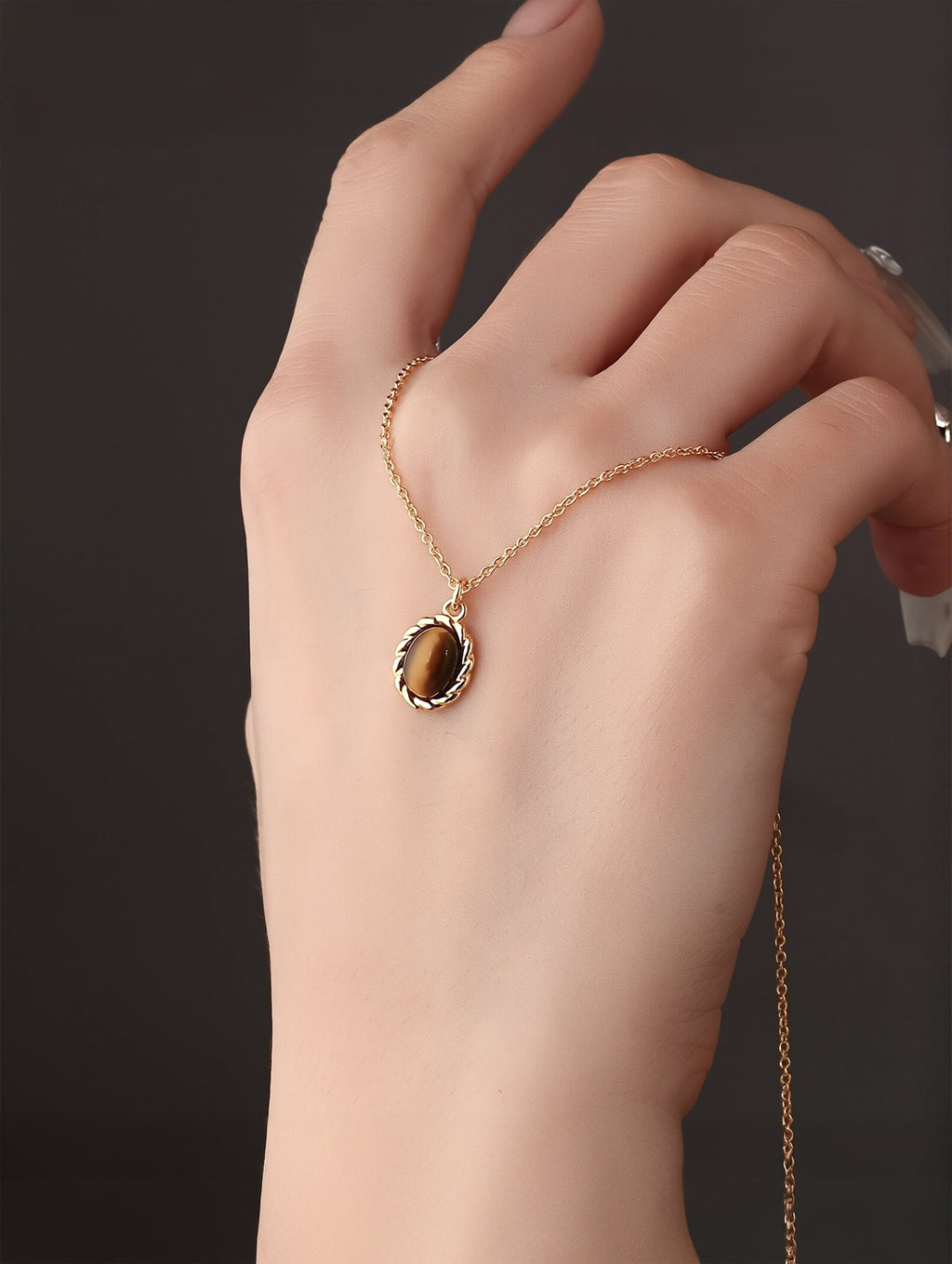 Oval Tiger's Eye Pendant Necklace