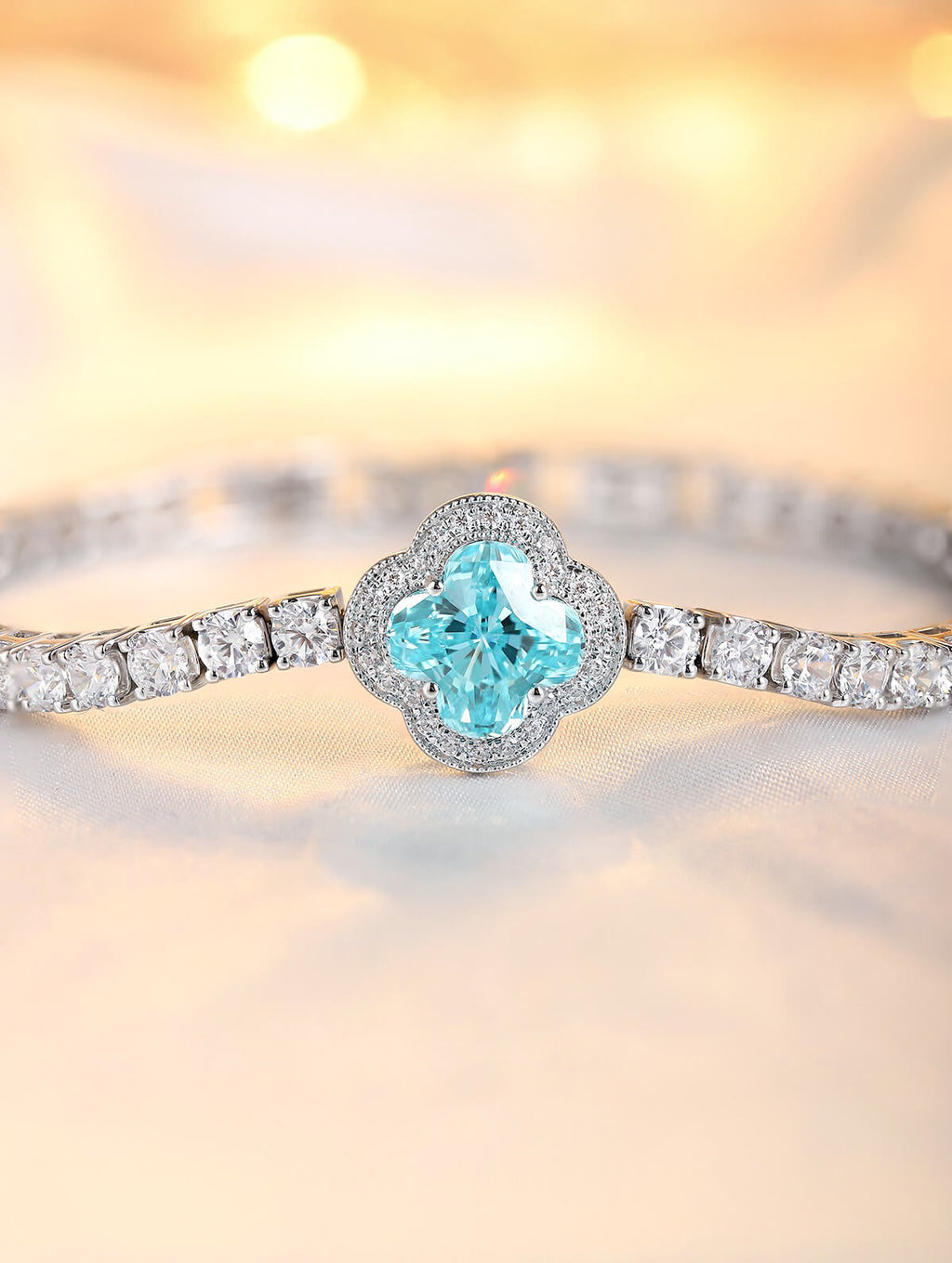 3.9 ct Four‑Leaf Clover Lab‑Grown Paraiba Tourmaline Bracelet