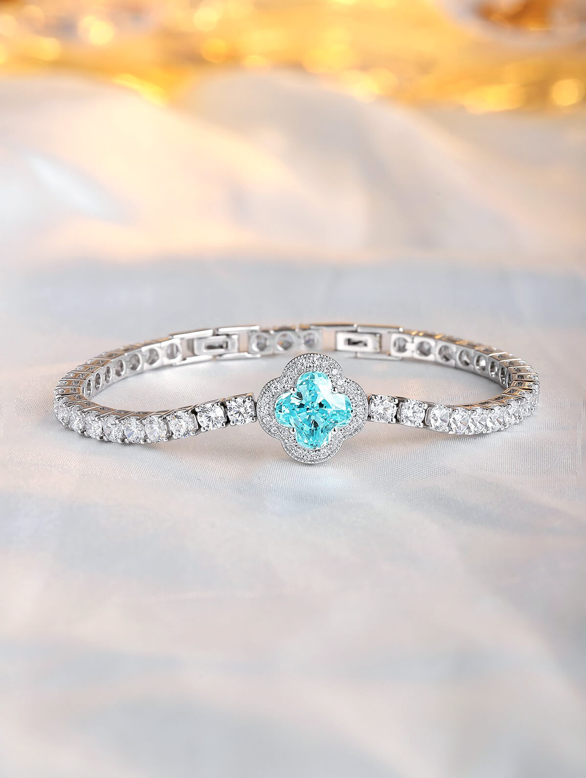 3.9 ct Four‑Leaf Clover Lab‑Grown Paraiba Tourmaline Bracelet