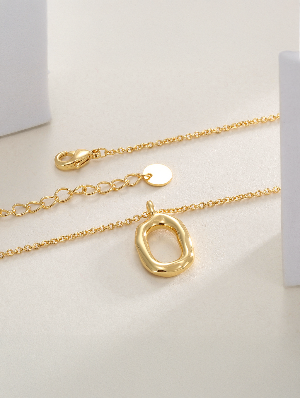Unique Irregular O Design Necklace