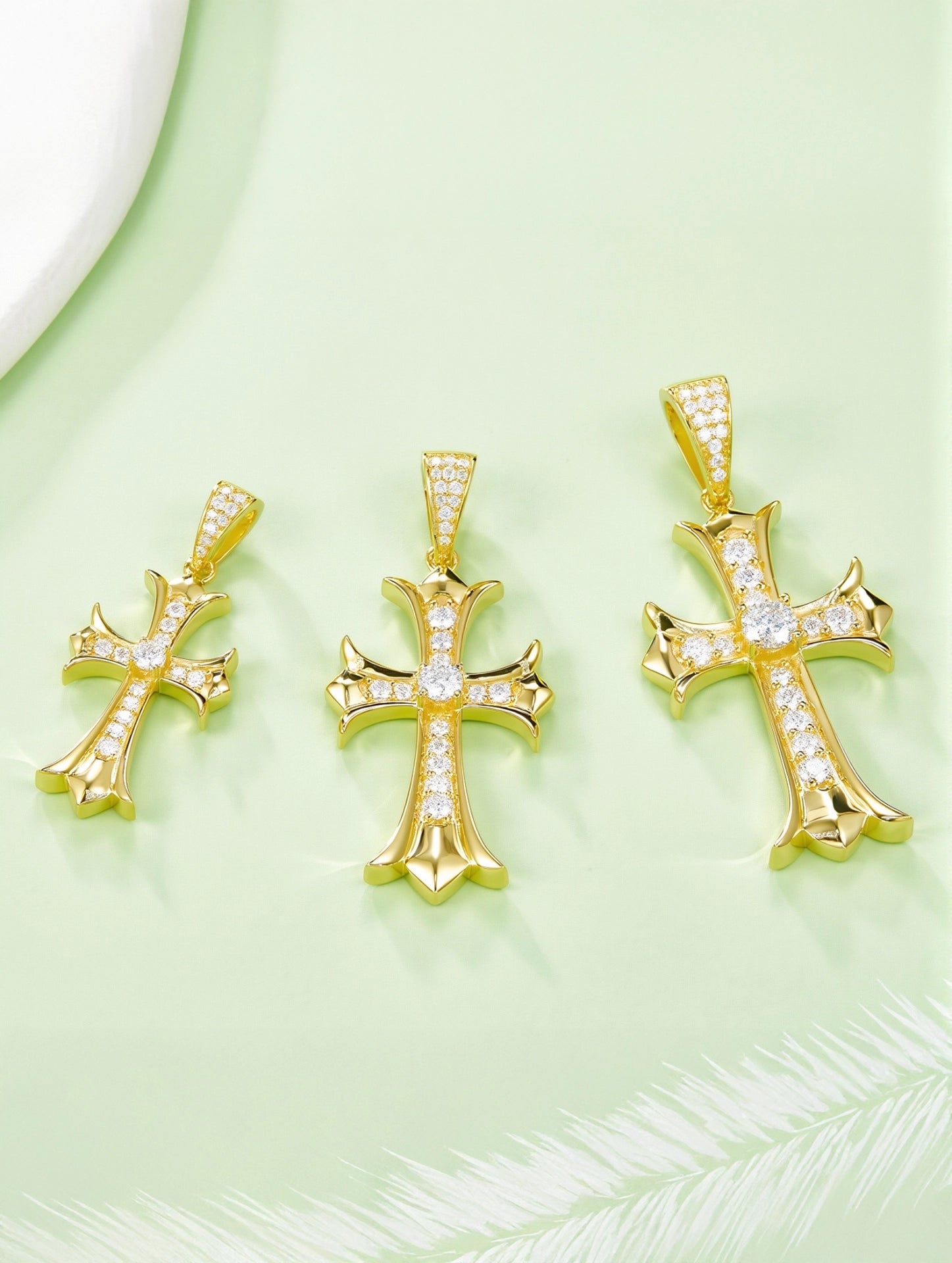 0.37ct Vintage Moissanite Cross Pendant Necklace