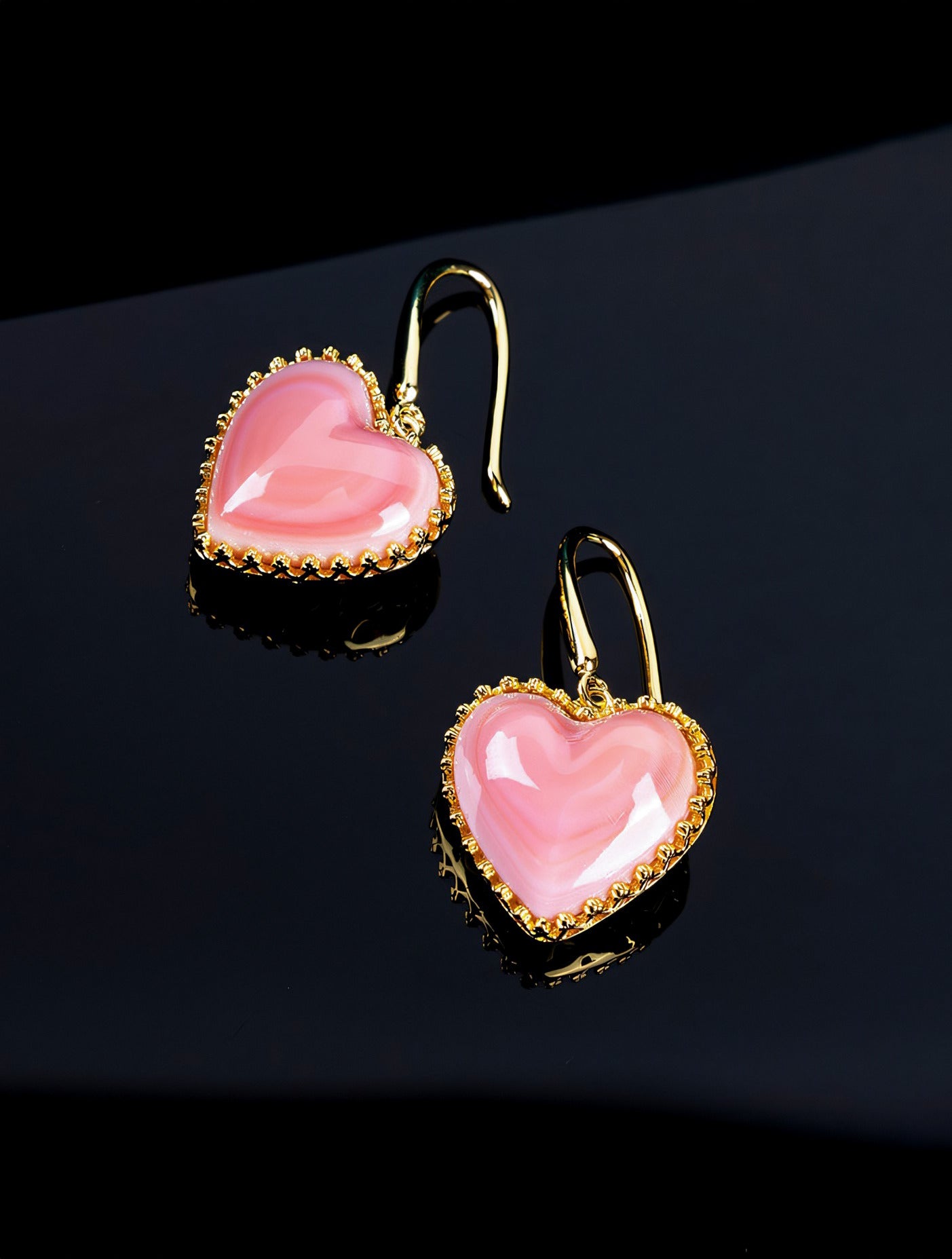 Heart Glossy Rouge Natural Queen Conch Shell Drop Earrings