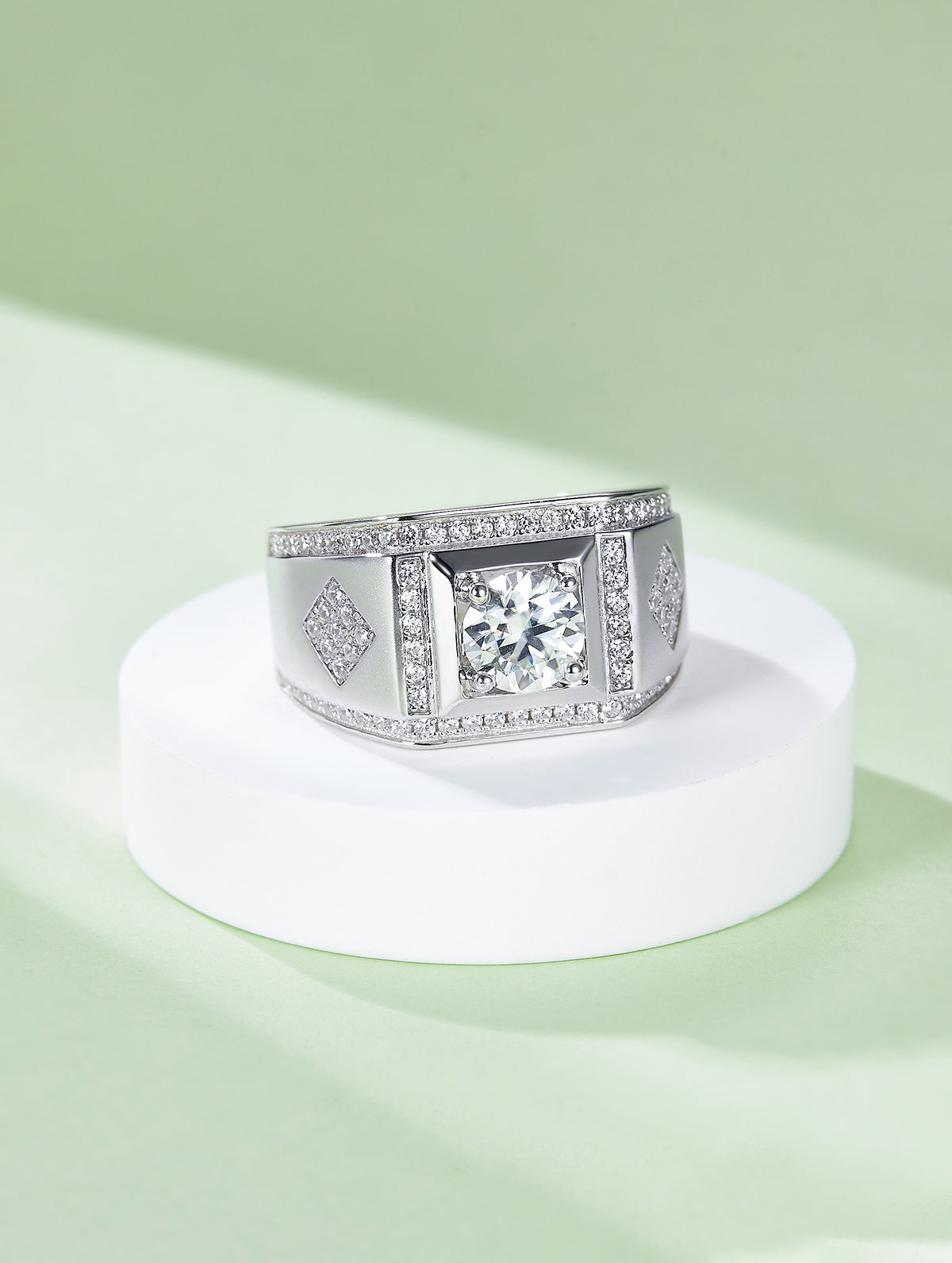 Men’s 1ct D Color Art Deco Moissanite Band Ring