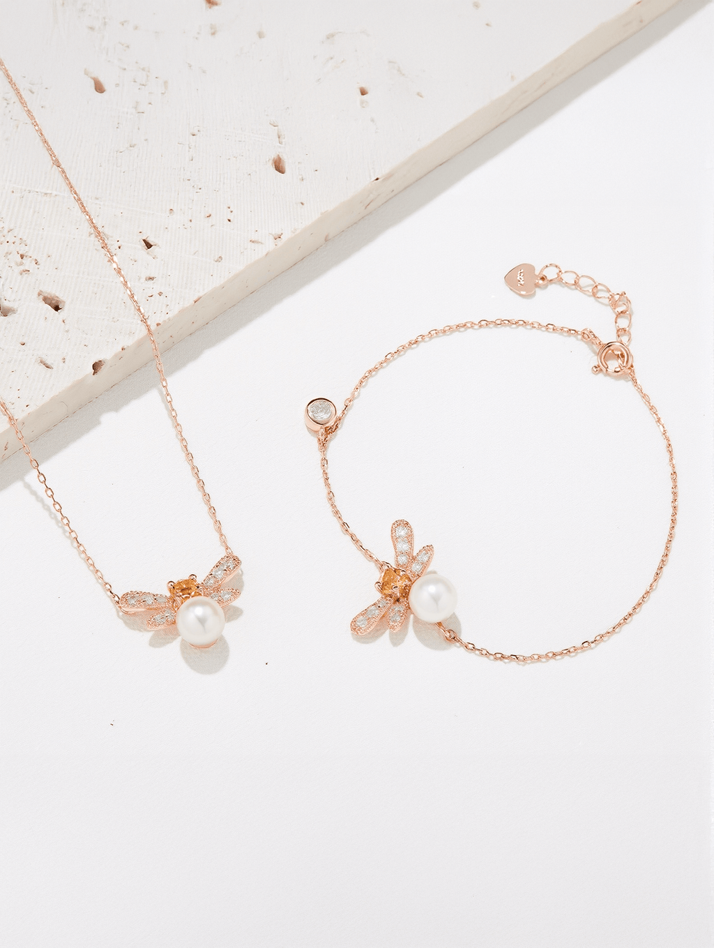 Rose Gold Bee Akoya Pearl Necklace & Bracelet Set